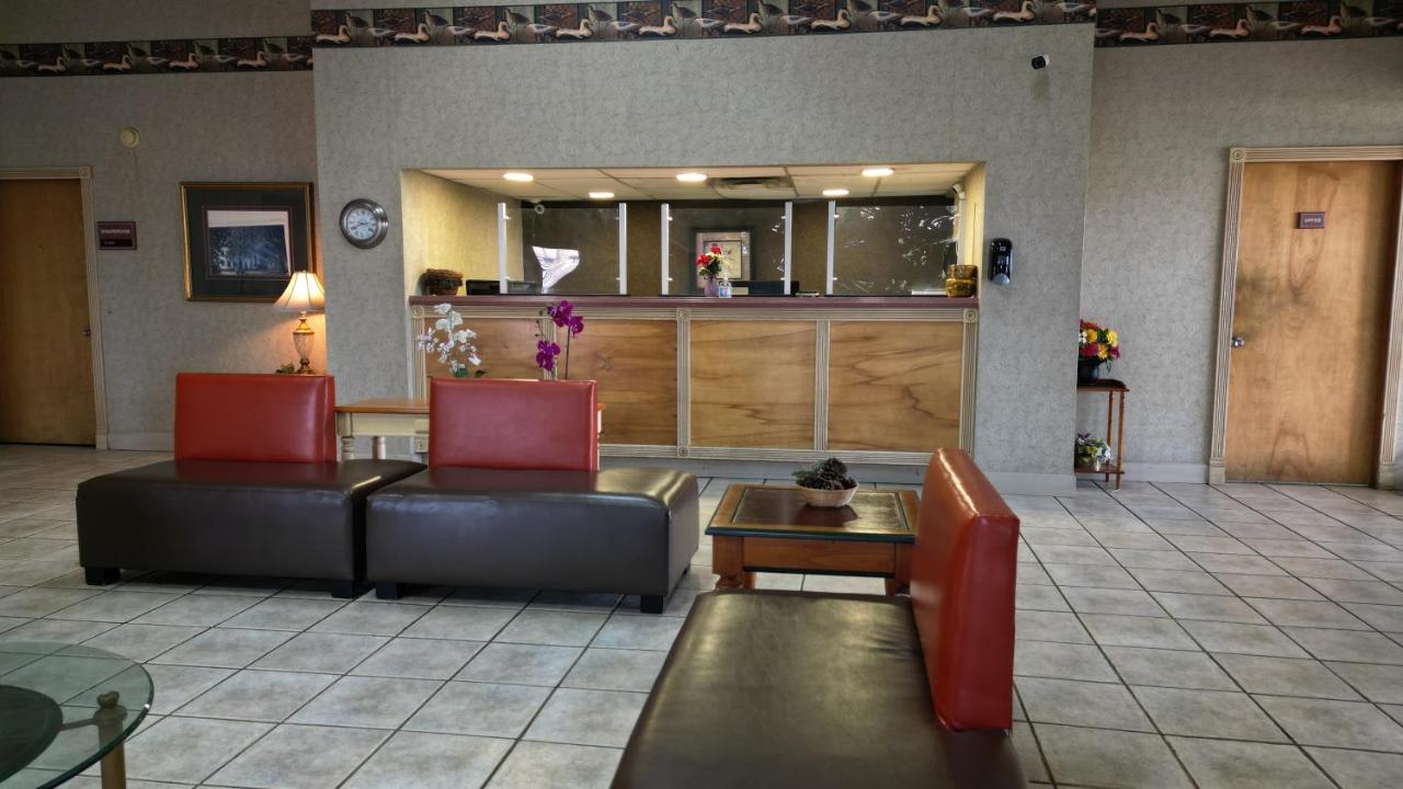 Crossroads Inn & Suites West Memphis Esterno foto